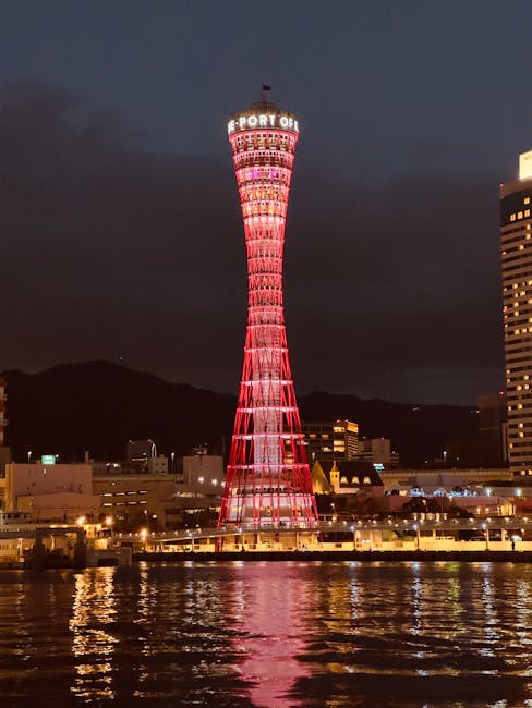 Om citind o carte lângă o fereastră cu lumină naturală